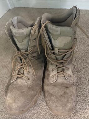 Bates Tactical Lace-Up Boots in Tan